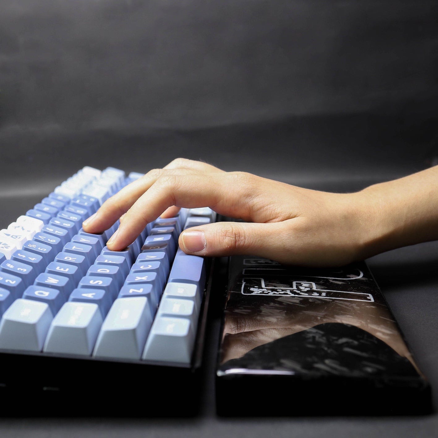 slider image slider_item_3