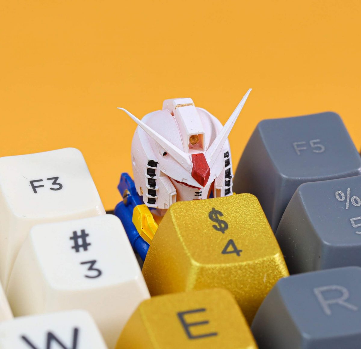 Gundam artisan keycap