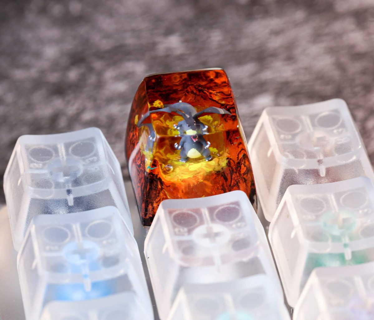 Shiny Charizard artisan keycap - Cherry mx red keycap
